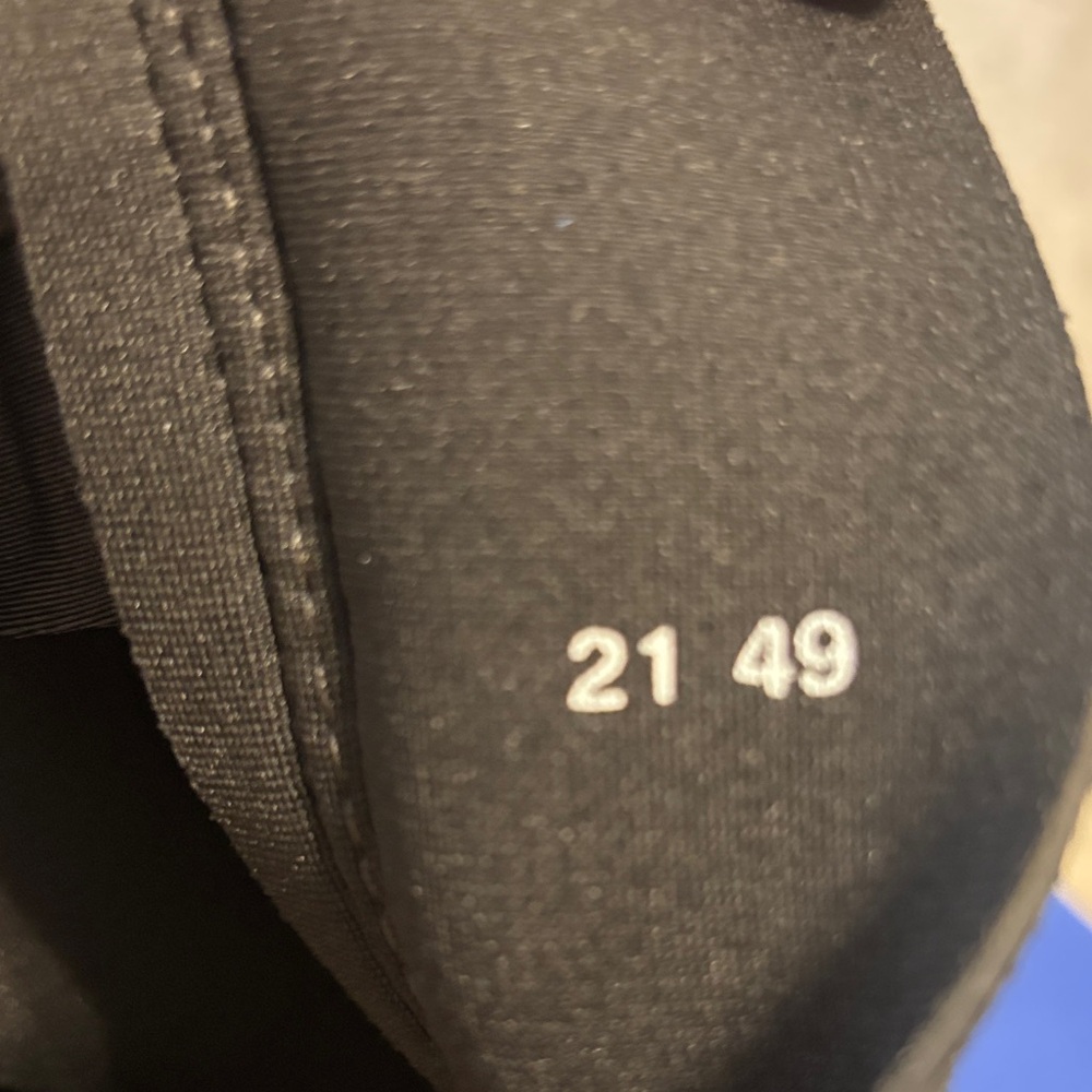 Shorty/Spring Wetsuit - Picture 9 of 9